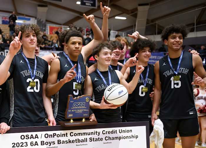 2023-3-11-Tualatin-WestLinn-Championship-Postgame-0589-NR-clear